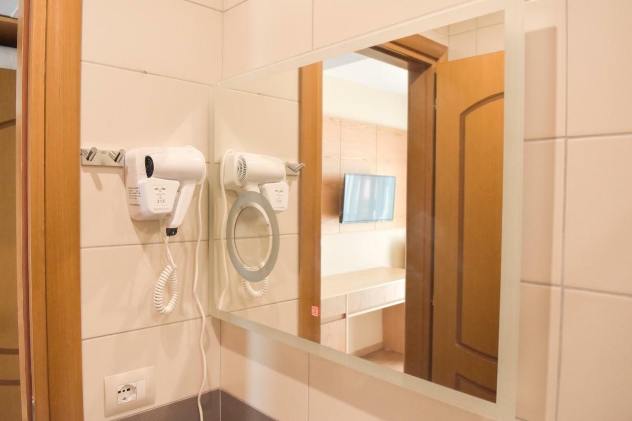 Hotel Lahuta Bajram Curri Dış mekan fotoğraf