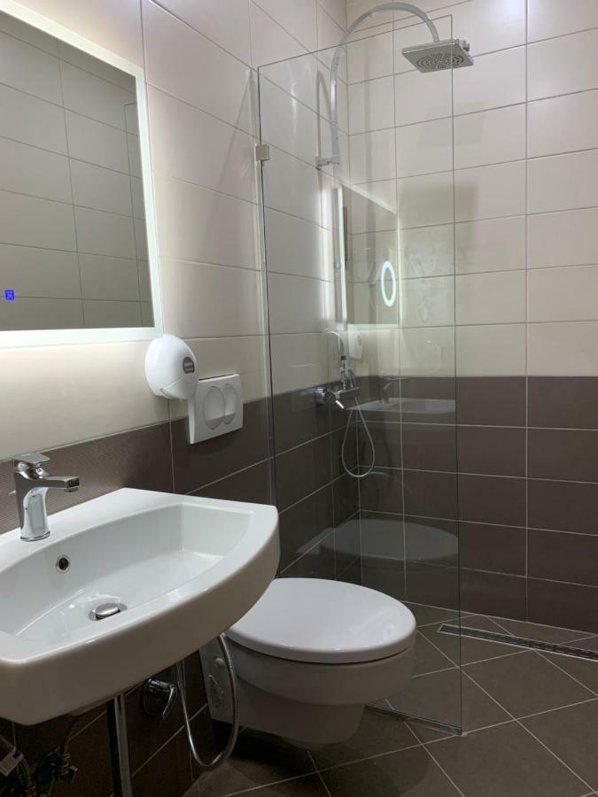 Hotel Lahuta Bajram Curri Dış mekan fotoğraf